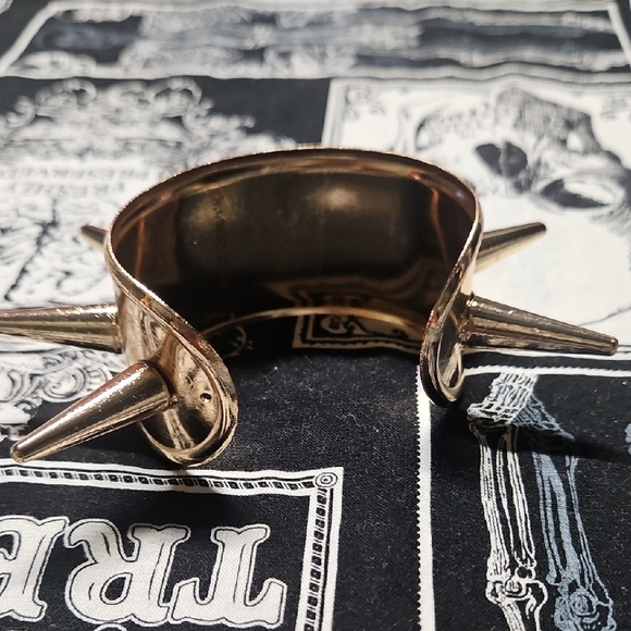 Harley Quinn Cosplay Gold Spiked Cuff Stainless Steel Punk Bracelets Wristband - Picture 3 of 7